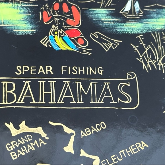 Nassau and Bahamas Lacquered Trays - Picture 9 of 15